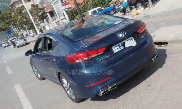 Hyundai Avante 2016 Gray