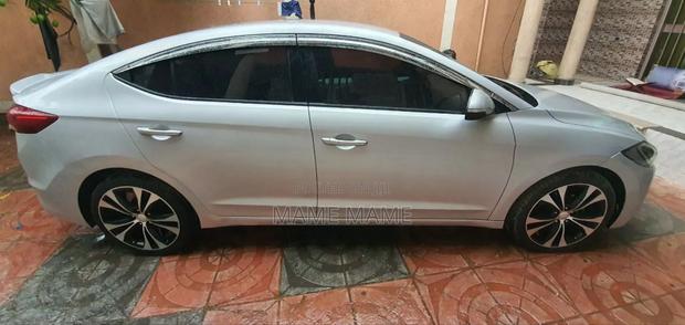 Hyundai Avante 2016 Gray