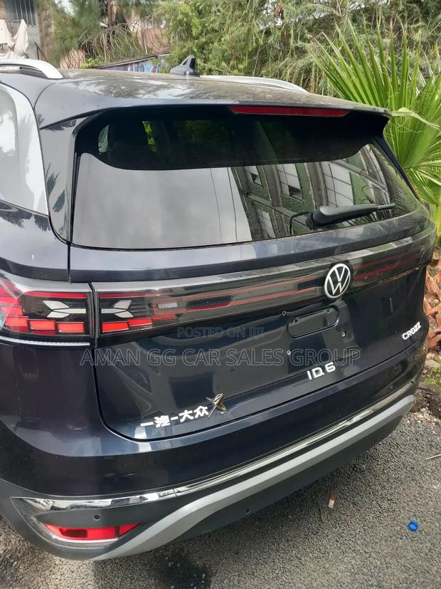 New Volkswagen ID.6 2024 Blue