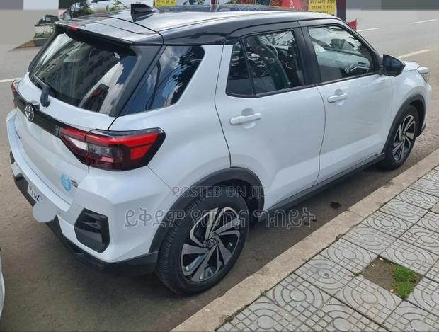 Toyota Raize 2022 White