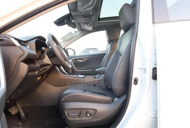 New Toyota RAV4 2024 White
