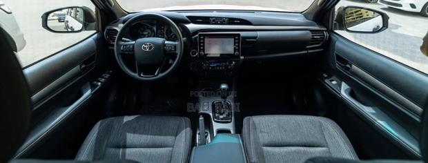 New Toyota Hilux 2024 White