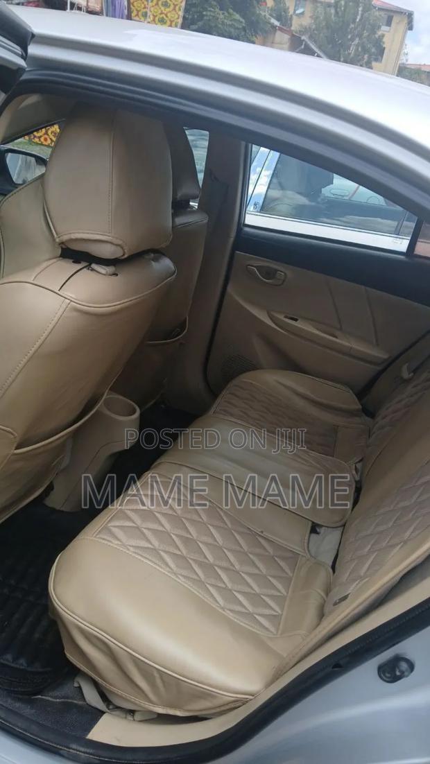Toyota Yaris 2014 Silver
