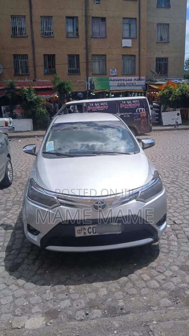 Toyota Yaris 2014 Silver