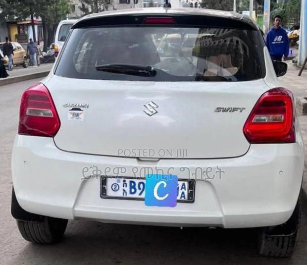 Suzuki Swift 2021 White