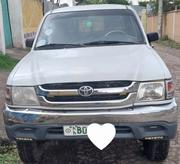 Toyota Hilux 2004 White for sale