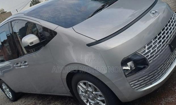 New Hyundai Staria 2022