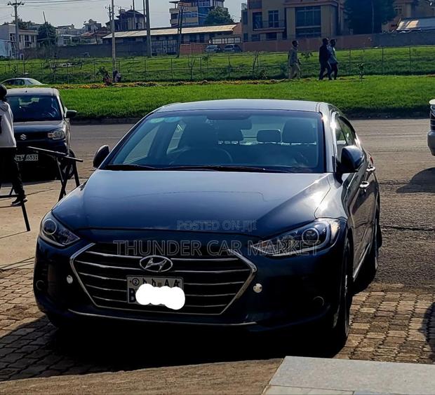 Hyundai Avante 2017 Gray