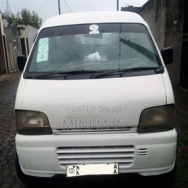 Suzuki Every Wagon 2002 White
