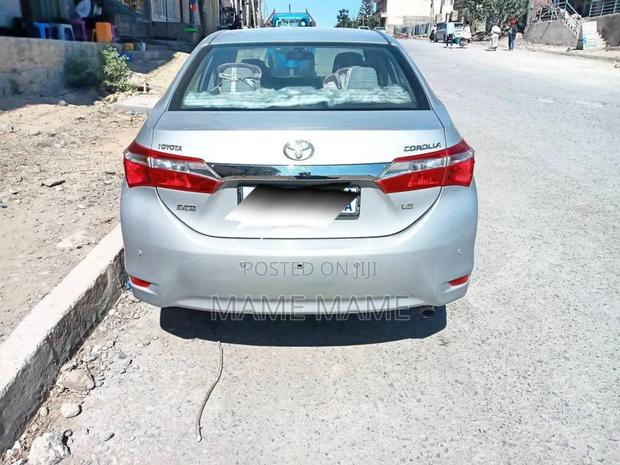 Toyota Yaris 2015 Silver