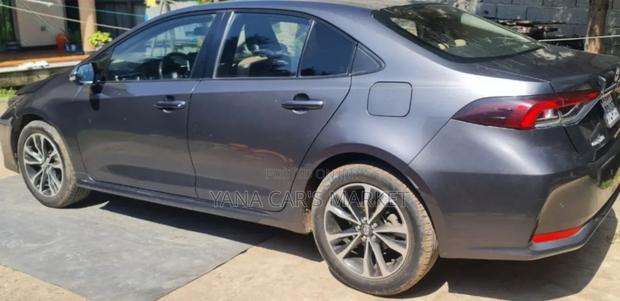 Toyota Corolla 2022 Gray