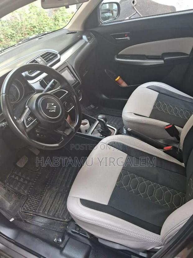 Suzuki Dzire 2022 Silver