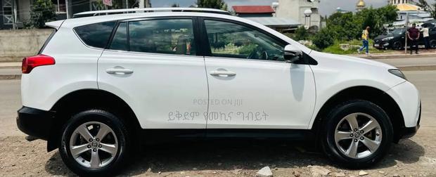 Toyota RAV4 2015 White