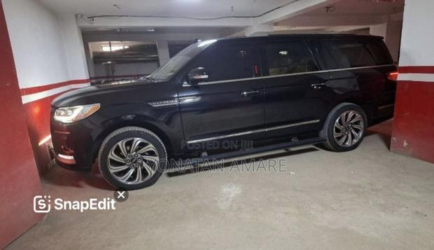 Lincoln Navigator 2022 Black