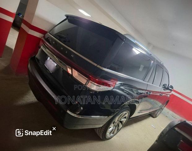 Lincoln Navigator 2022 Black