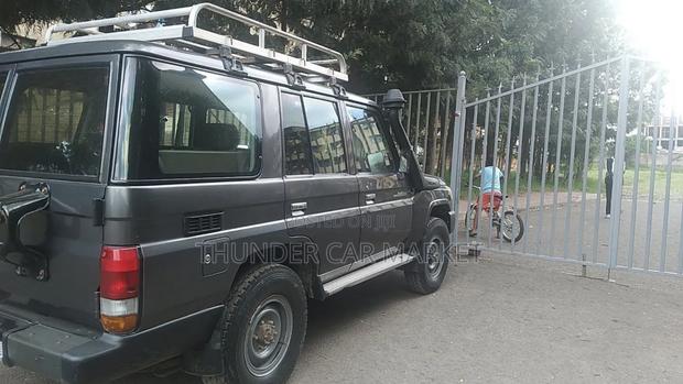 Toyota Land Cruiser 2016 Black