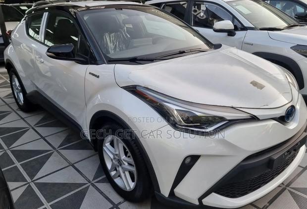 New Toyota C-HR 2024 White