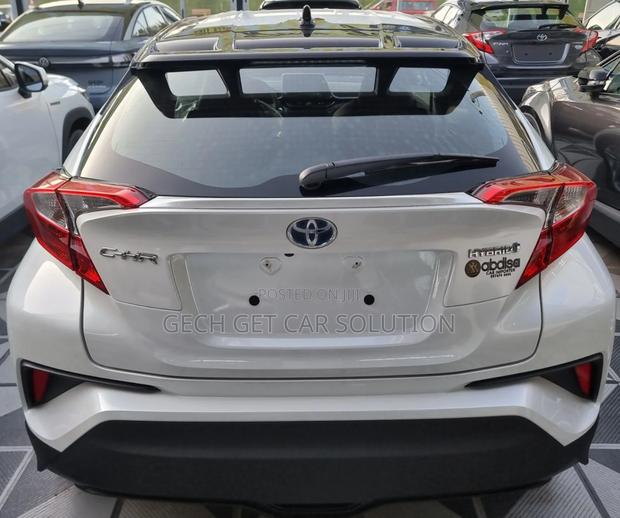 New Toyota C-HR 2024 White