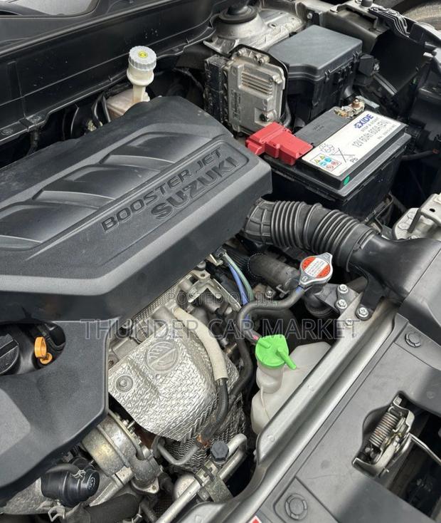 Suzuki Vitara 2021 Gray