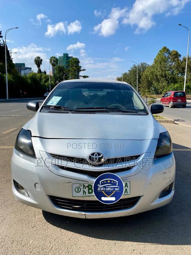 Toyota Yaris 1.3 HB T3 2009 Silver