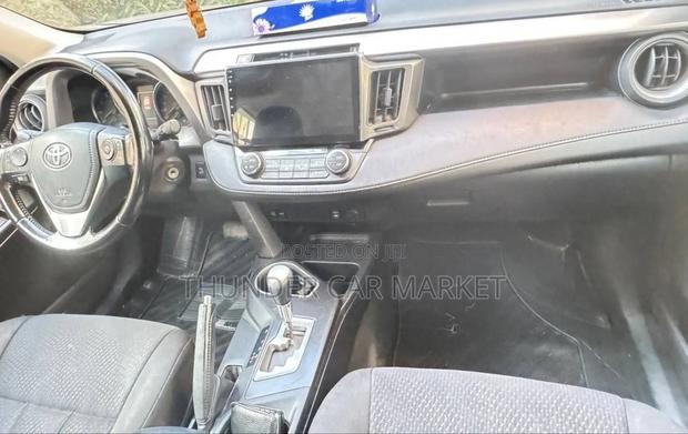 Toyota RAV4 2016 Green