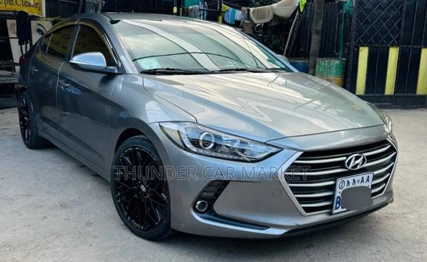 Hyundai Avante 2016 Silver