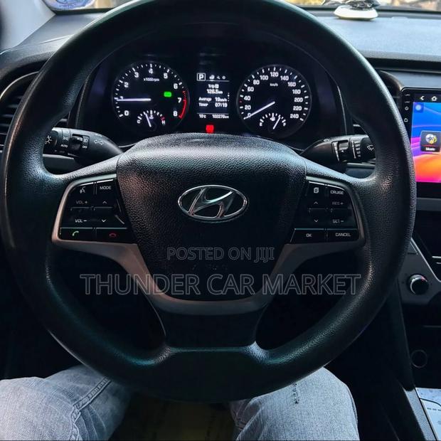 Hyundai Avante 2016 Silver