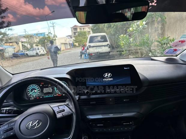 Hyundai Bayon 2021 White