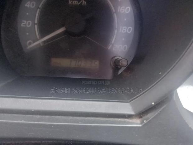 Toyota Hilux 2012 Gray