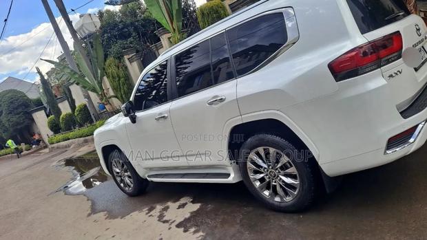 New Toyota Land Cruiser 2023 White