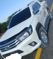 Toyota Hilux 2019 White for sale