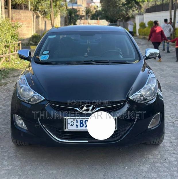 Hyundai Elantra 2013 Black