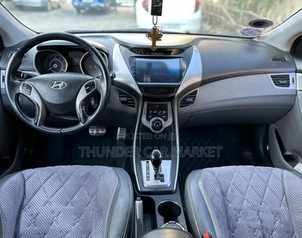 Hyundai Elantra 2013 Black