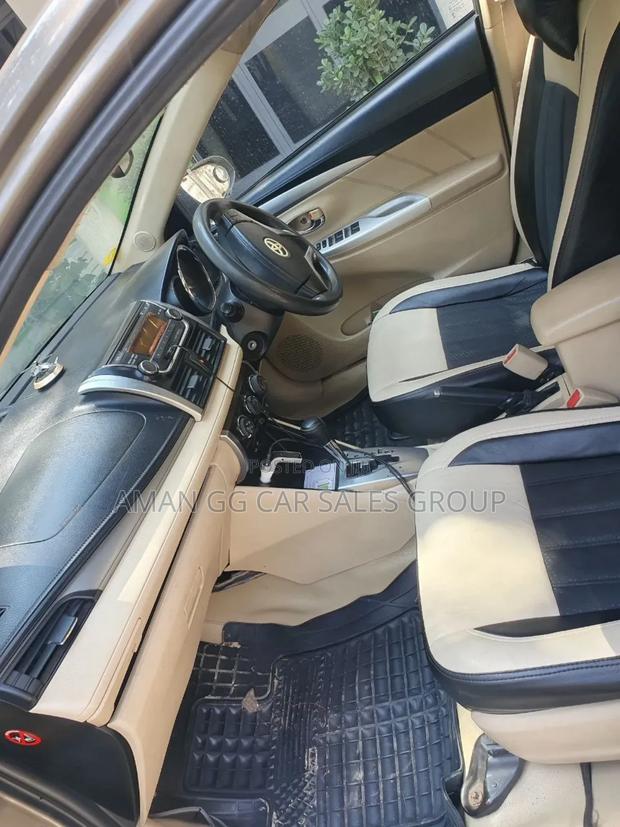 Toyota Yaris 2014 Gray