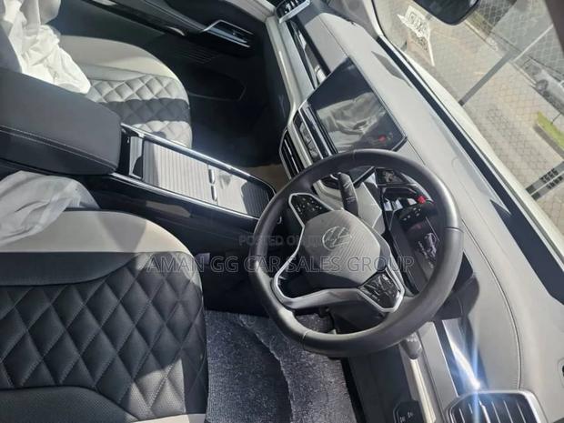 New Volkswagen ID.6 2023 White