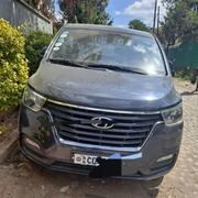 Hyundai Starex 2021 Gray for sale