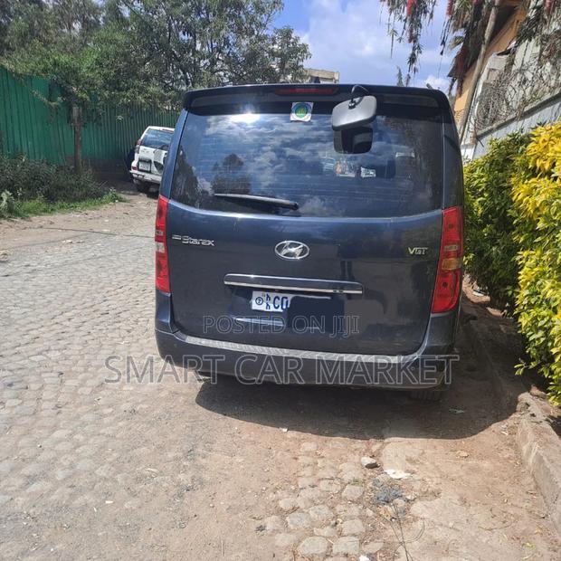 Hyundai Starex 2021 Gray