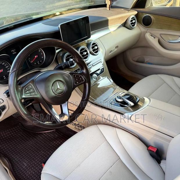 Mercedes-Benz C-Class 2016 Brown