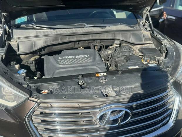 Hyundai Santa Fe 2016 Brown