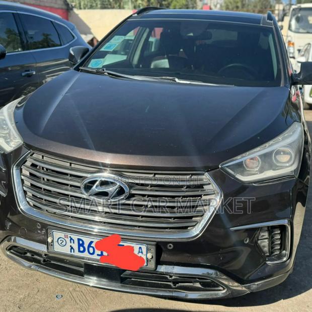 Hyundai Santa Fe 2016 Brown