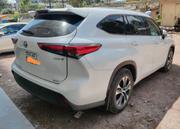 Toyota Highlander 2023 White for sale