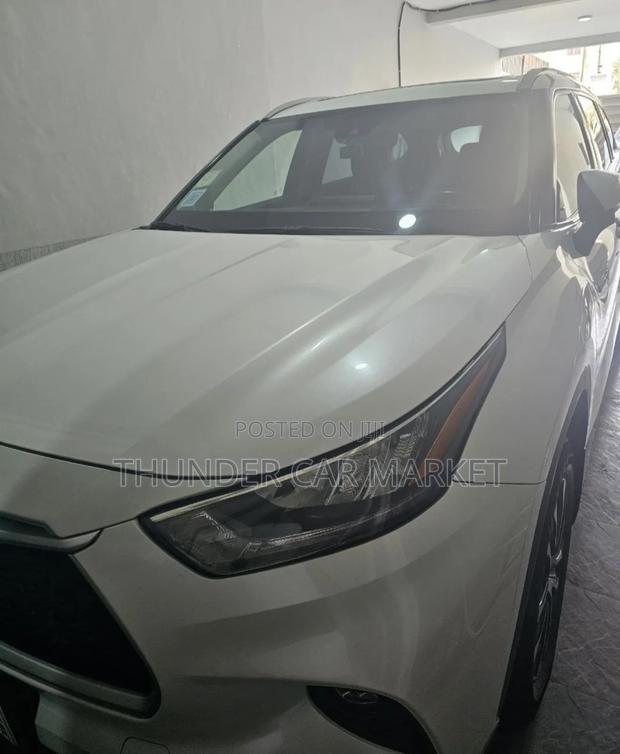 Toyota Highlander 2023 White