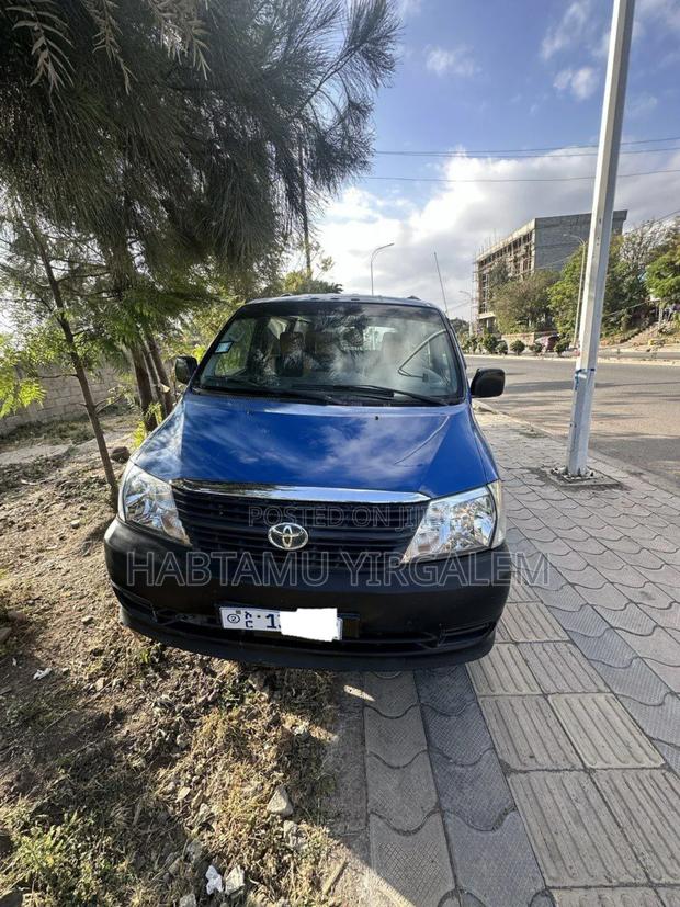 Toyota HiAce 2008 Blue