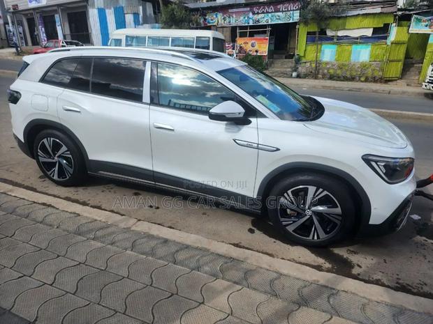 Volkswagen ID.6 2022 White
