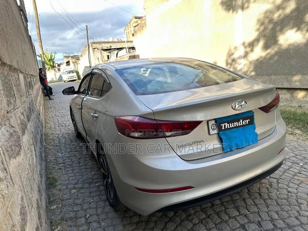 Hyundai Elantra 2016 Pearl