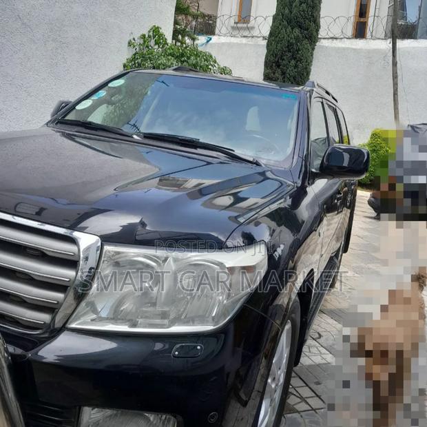 Toyota Land Cruiser 2011 Black