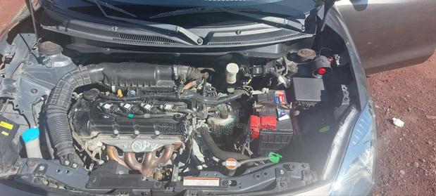 Suzuki Swift 2022 Gray