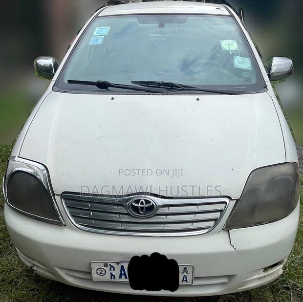 Toyota Corolla 2003 White