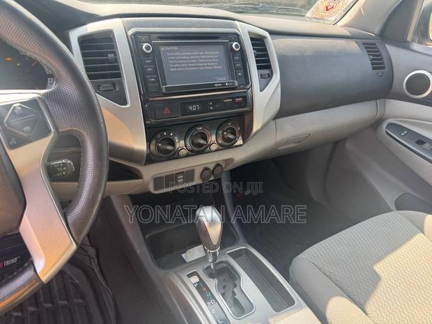 Toyota Tacoma 2014 Silver