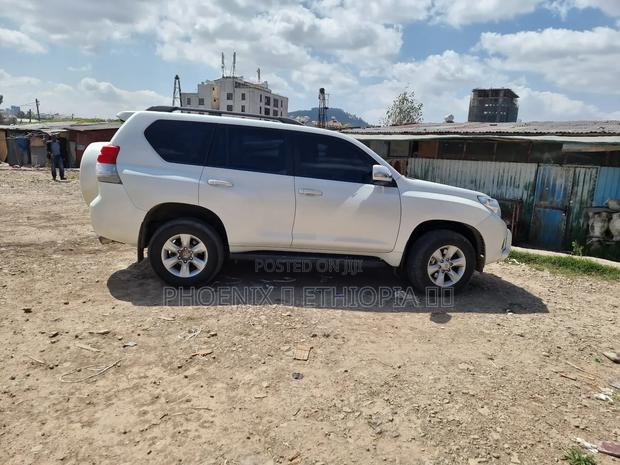 Toyota Land Cruiser Prado 2013 White